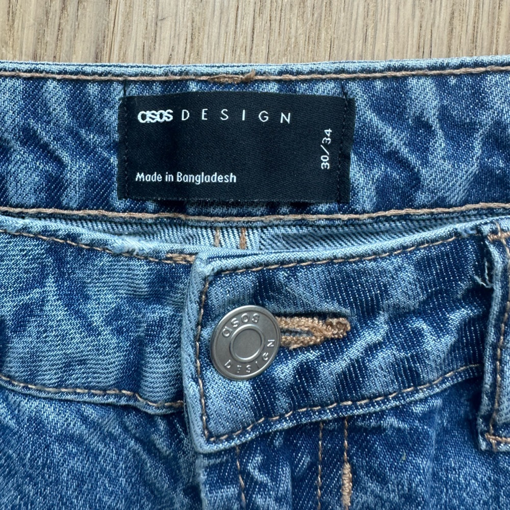ASOS hourglass mom jeans - size 30/34 - Picture 3 of 5